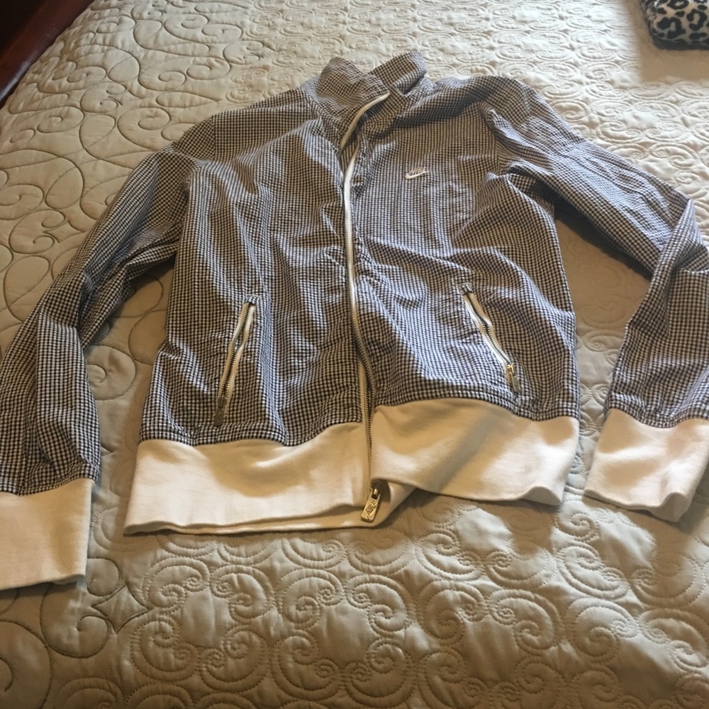 Nike navy and white light weight jacket